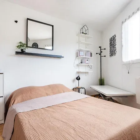 Apartment Studio Le Sextant By Interhome