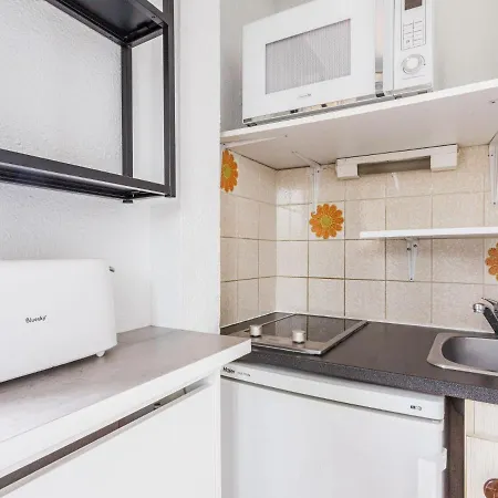 Apartment Studio Le Sextant By Interhome Cavalaire-sur-Mer